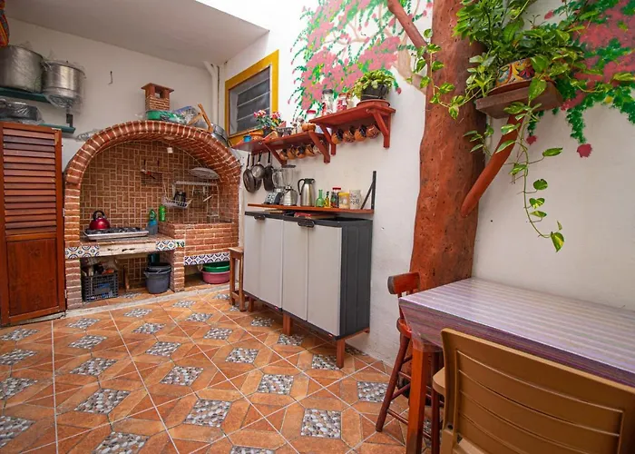 La Casa Del Almendro